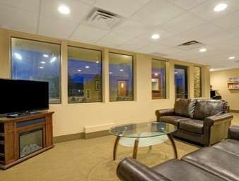 Super 8 By Wyndham Melrose Hotel Interior foto